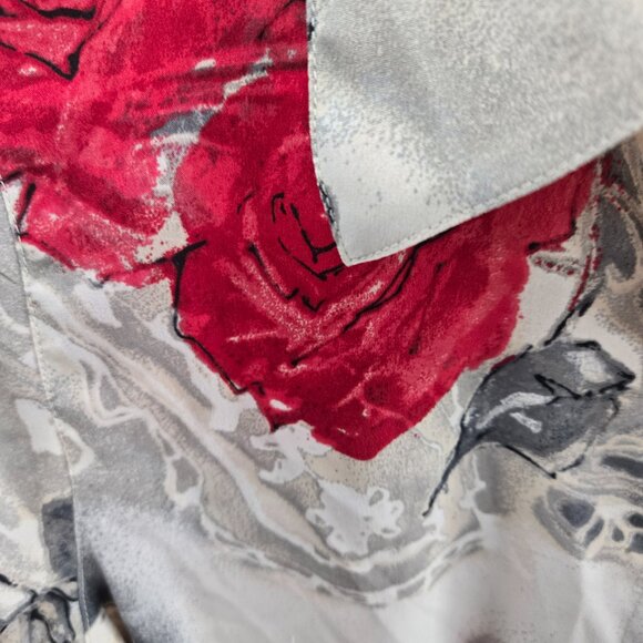 Additions by Chico's Cream Gray Red Roses Button Down Long Sleeved Shirt 0/XS - Picture 3 of 11